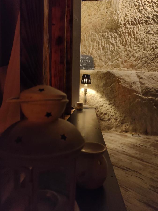 Les Troglos De Beaulieu Loches Ngoại thất bức ảnh