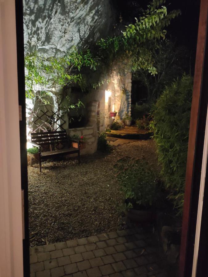 Les Troglos De Beaulieu Loches Ngoại thất bức ảnh