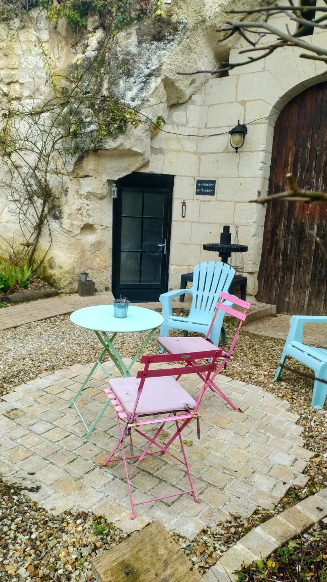 Les Troglos De Beaulieu Loches Ngoại thất bức ảnh