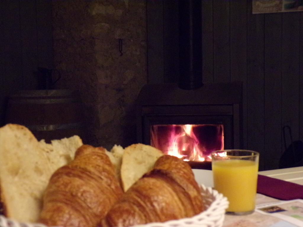 Les Troglos De Beaulieu Loches Ngoại thất bức ảnh